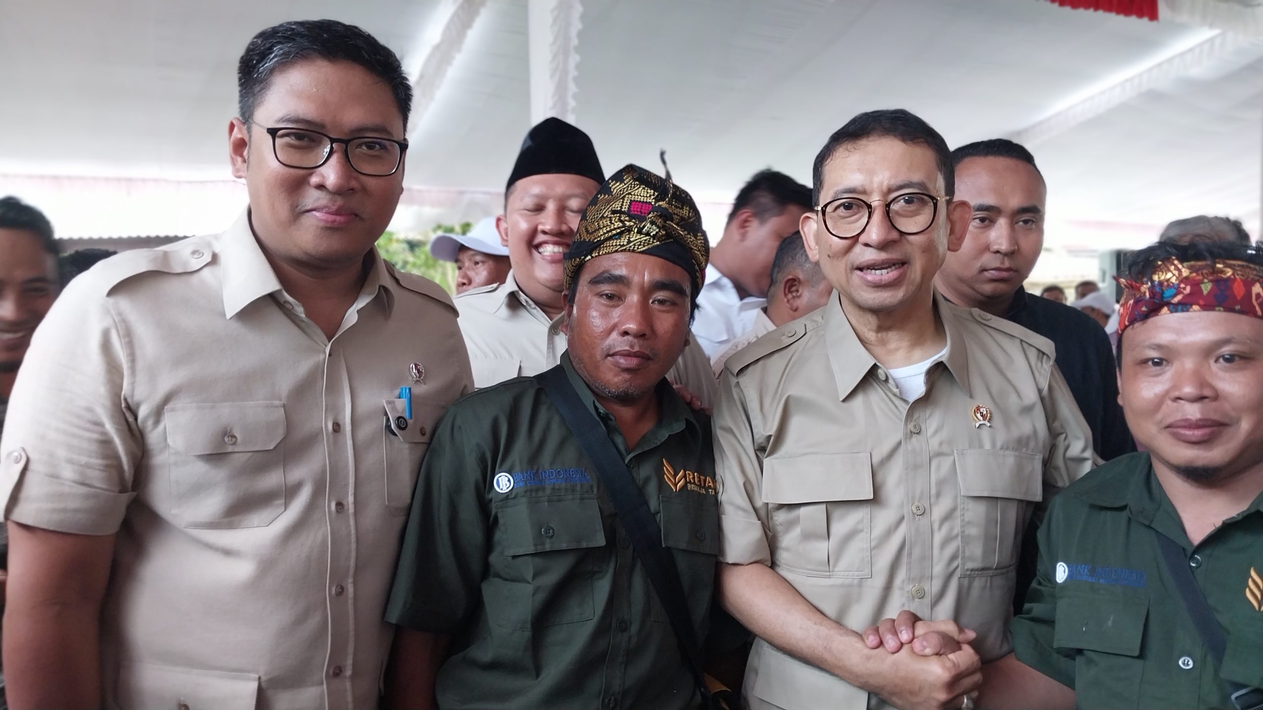 Ketum DPN HKTI Fadli Zon dan Wamentan Sudaryono Tanam Padi Unggul Gamagora di Lombok Tengah
