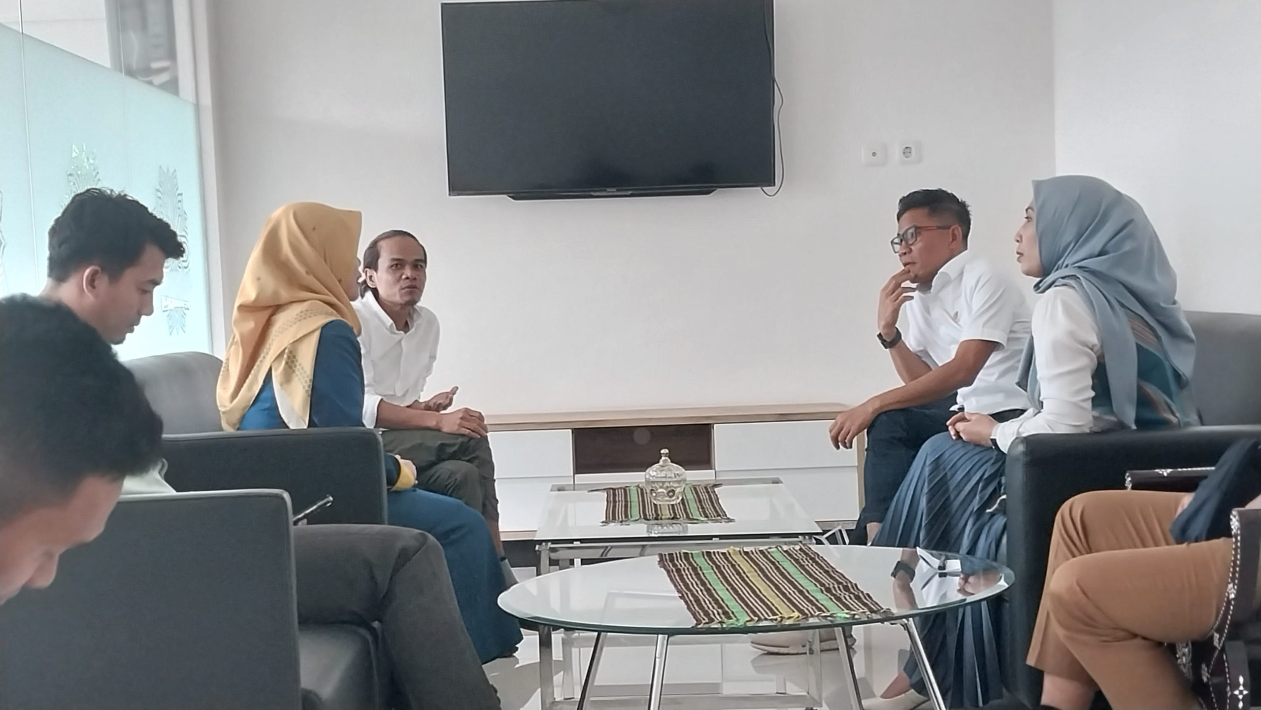 Pastikan Perekonomian Sehat, DPRD NTB Datangi Bank NTB Syari’ah