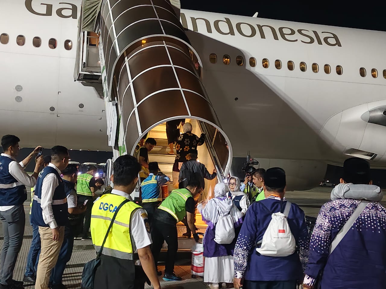 Kloter Perdana Jamaah Haji Asal Lombok Barat Diberangkatkan ke Tanah Suci