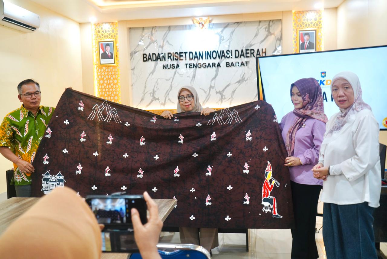 Batik Inklusif Karya Anak Istimewa SLB se-NTB Akan Ikut IGA 2025