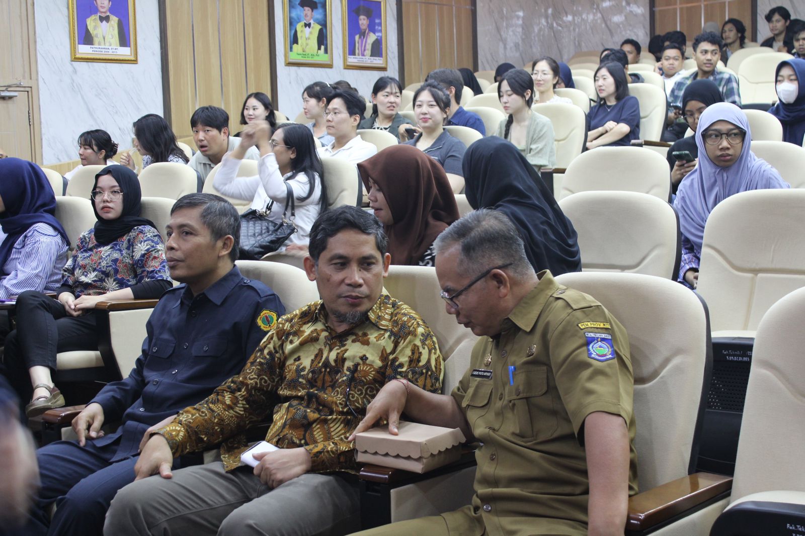 Perluas Jejaring Riset Internasional, Kepala BRIDA NTB Hadiri Konferensi Internasional WINIT di Fakultas Teknik Unram