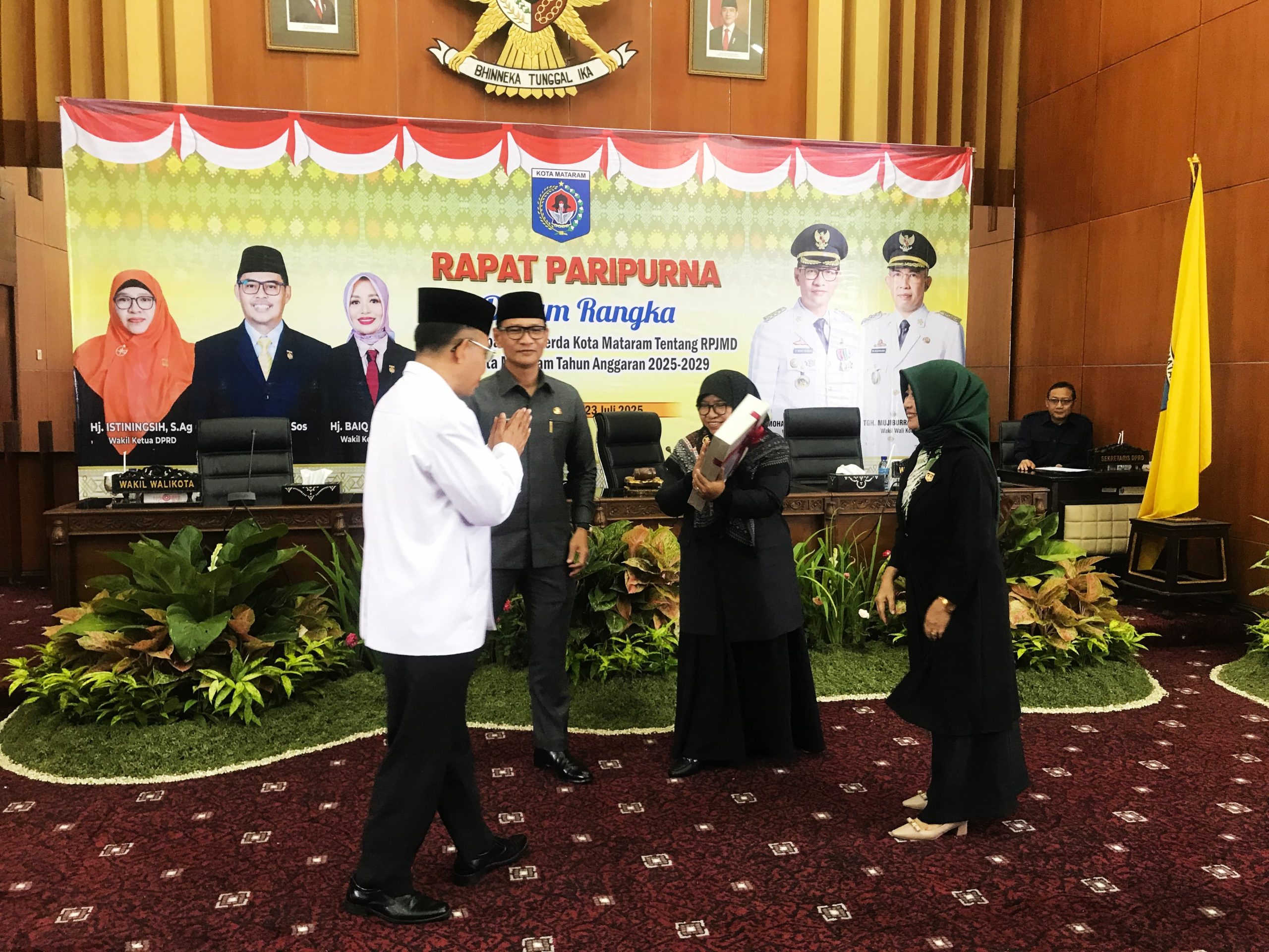 Susun Arah Pembangunan, Wali Kota Mataram Sampaikan Raperda RPJMD 2025–2029