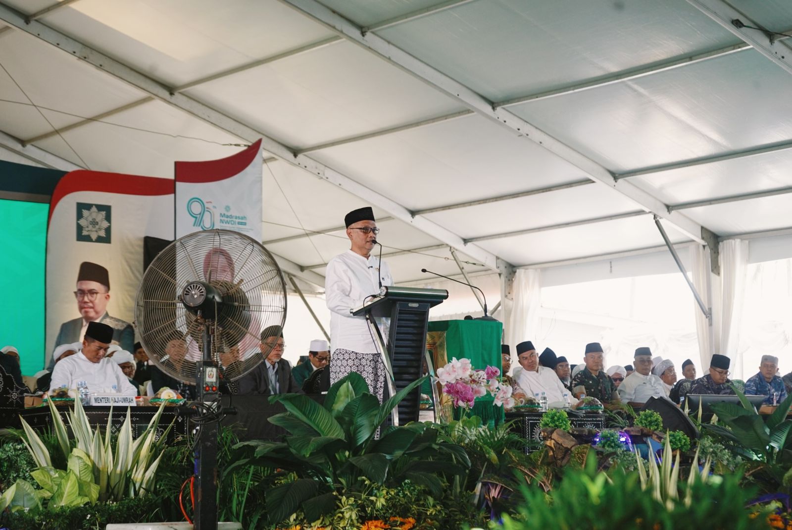 Momentum Hultah Madrasah NWDI Ke 90 Tahun, Menhaj Komitmen Perbaiki Layanan Haji dan Umroh