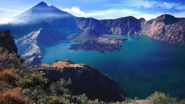 Pulau Seribu Masjid “Lombok” Dinobatkan Pulau Terbaik Kedua se-Asia