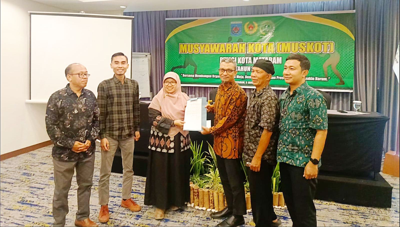 Hj. Istiningsih Terpilih Aklamasi Jadi Ketua PTMSI Mataram, Siap Galakkan Regenerasi Atlet Tenis Meja