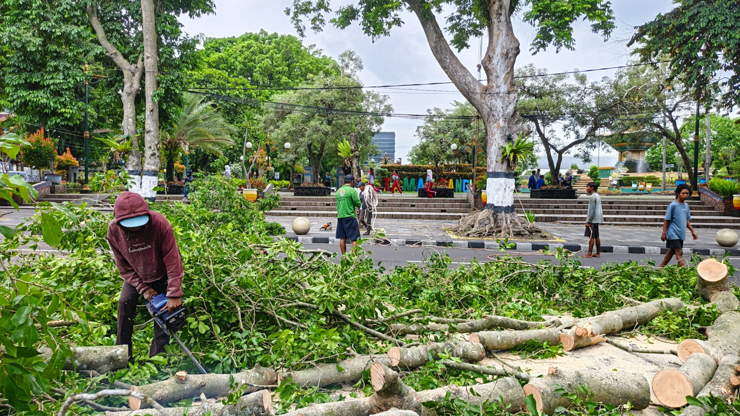 Cuaca Ekstrem Melanda, Wali Kota Mataram Minta Satgas Kebencanaan Tingkatkan Kesiapsiagaan