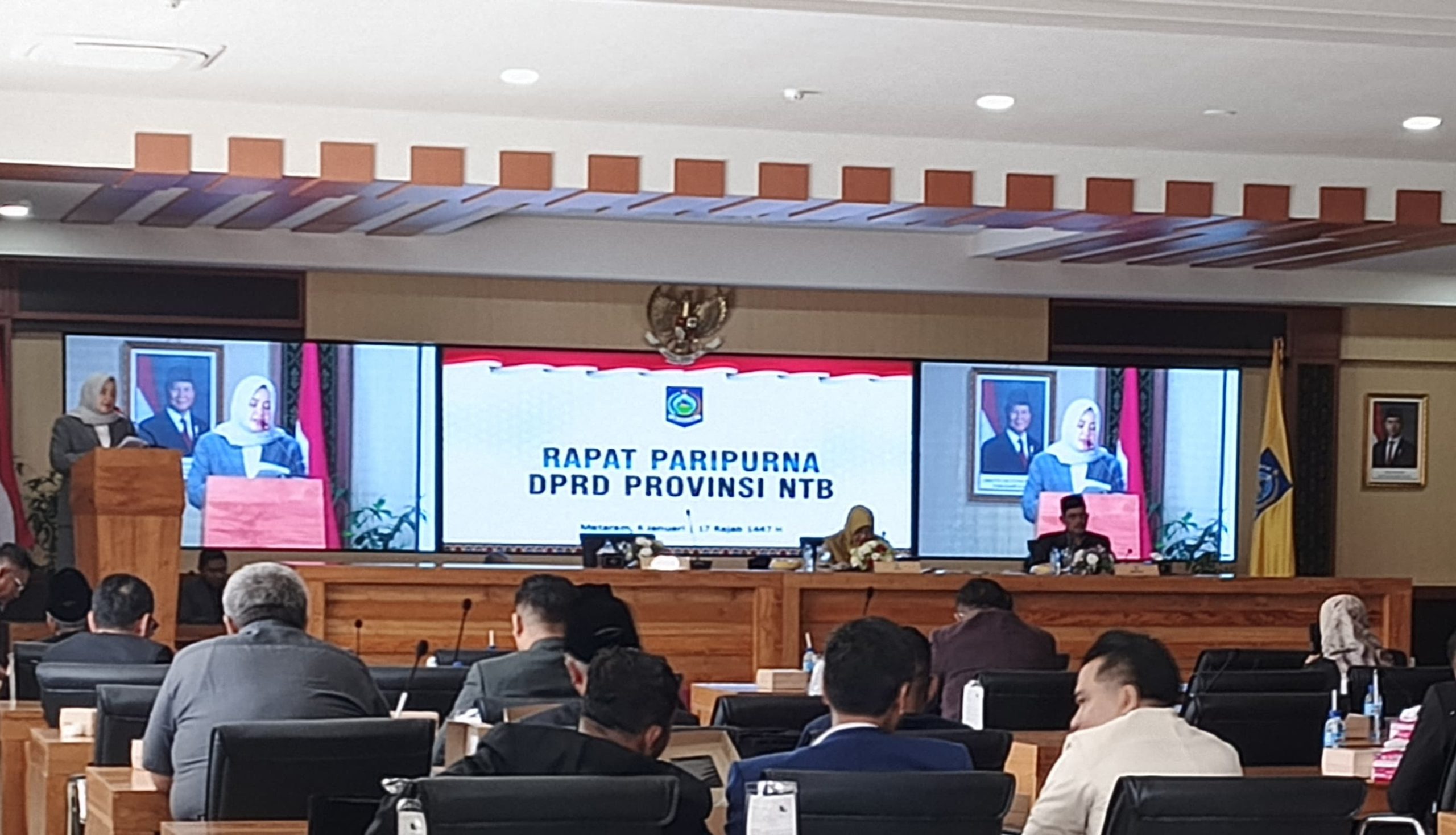 DPRD NTB Tetapkan Perda Perizinan Pengusaha Yang Transparan
