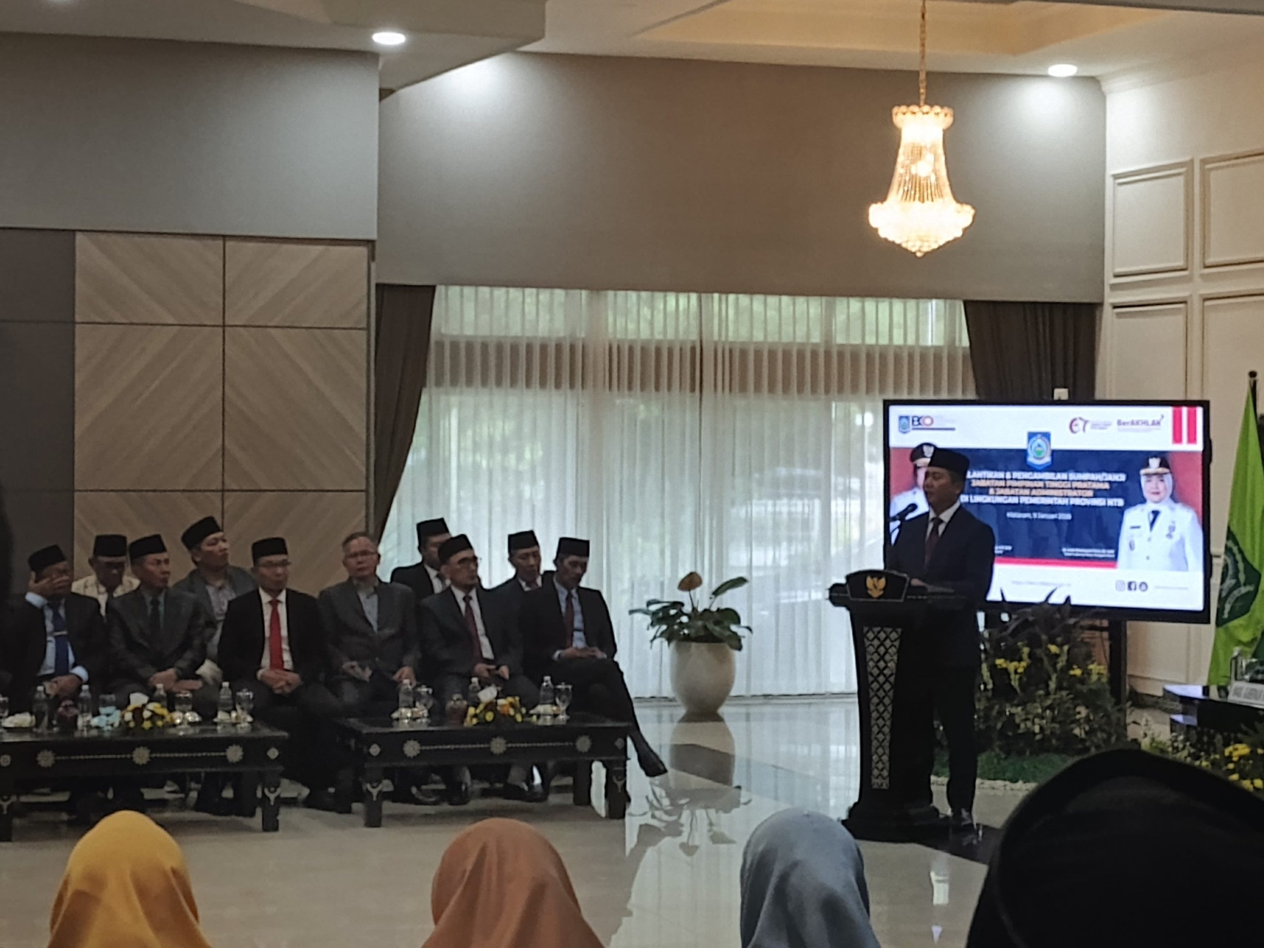 Gubernur Rotasi 21 Pejabat Eselon II Lingkup Pemprov NTB