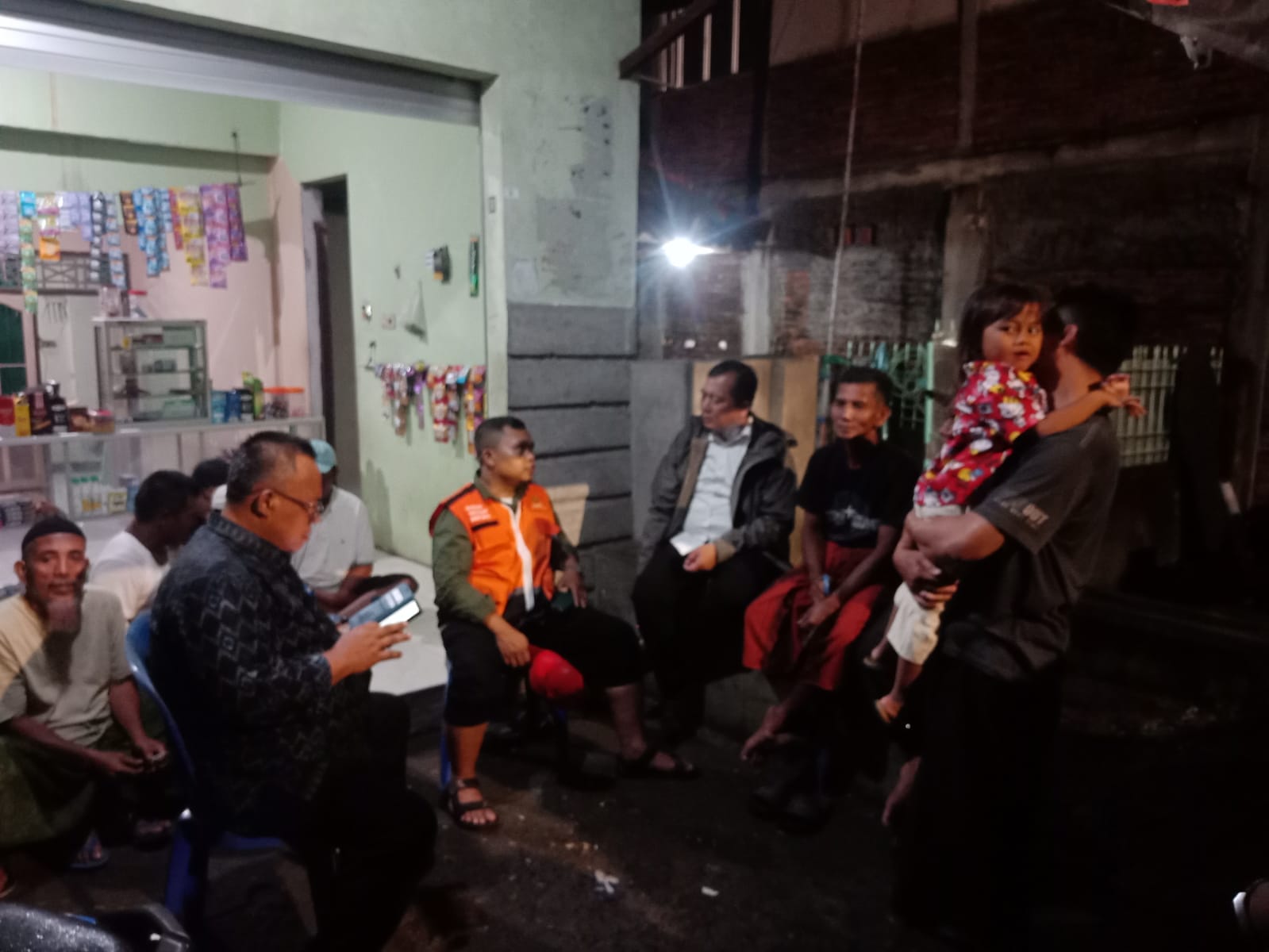 Gubernur NTB Tinjau Banjir Rob Ampenan, Enam Rumah Warga Rusak Parah