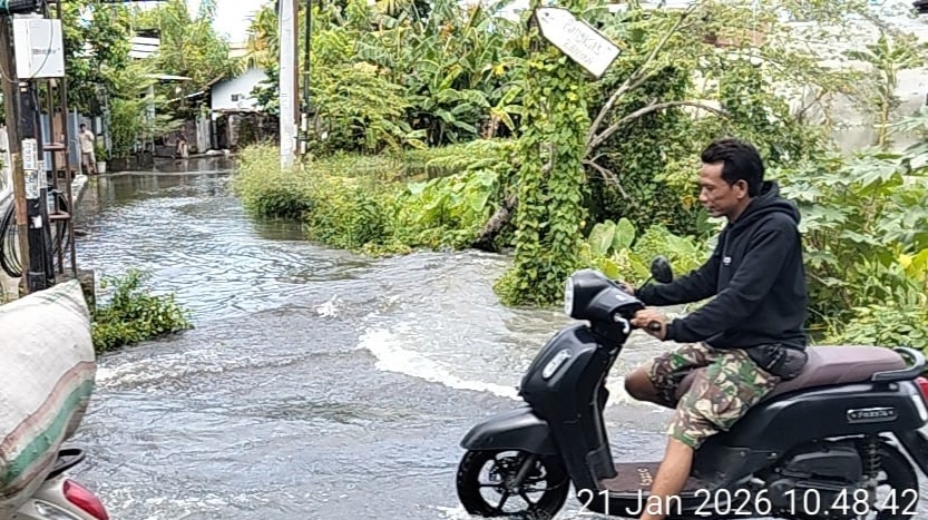Labuapi Lobar Dilanda Banjir, 22 Unit Rumah Terendam dan 22 KK Terdampak