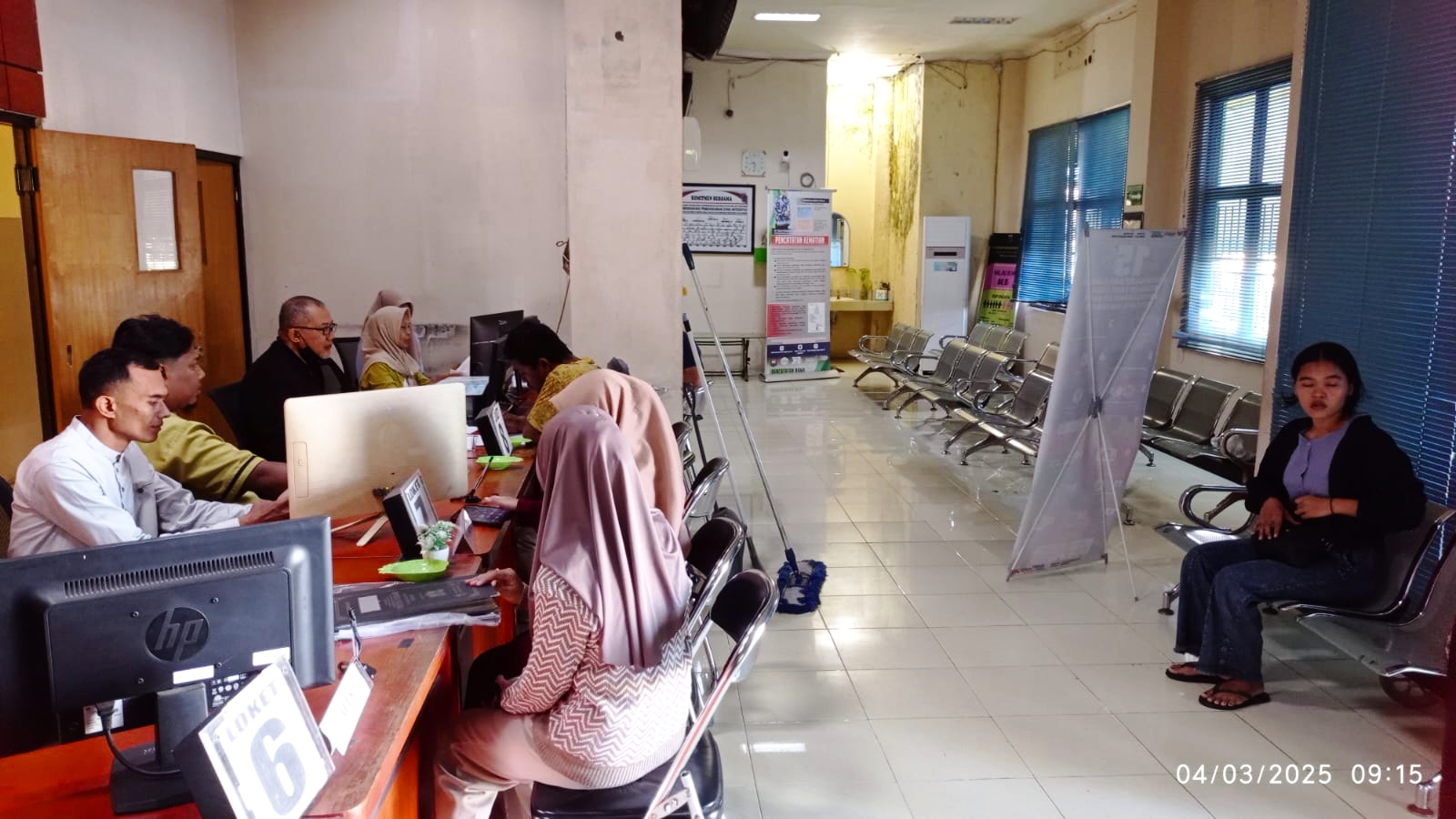 Disdukcapil Mataram Buka Layanan di Hari Libur, Puluhan Dokumen Tetap Terlayani