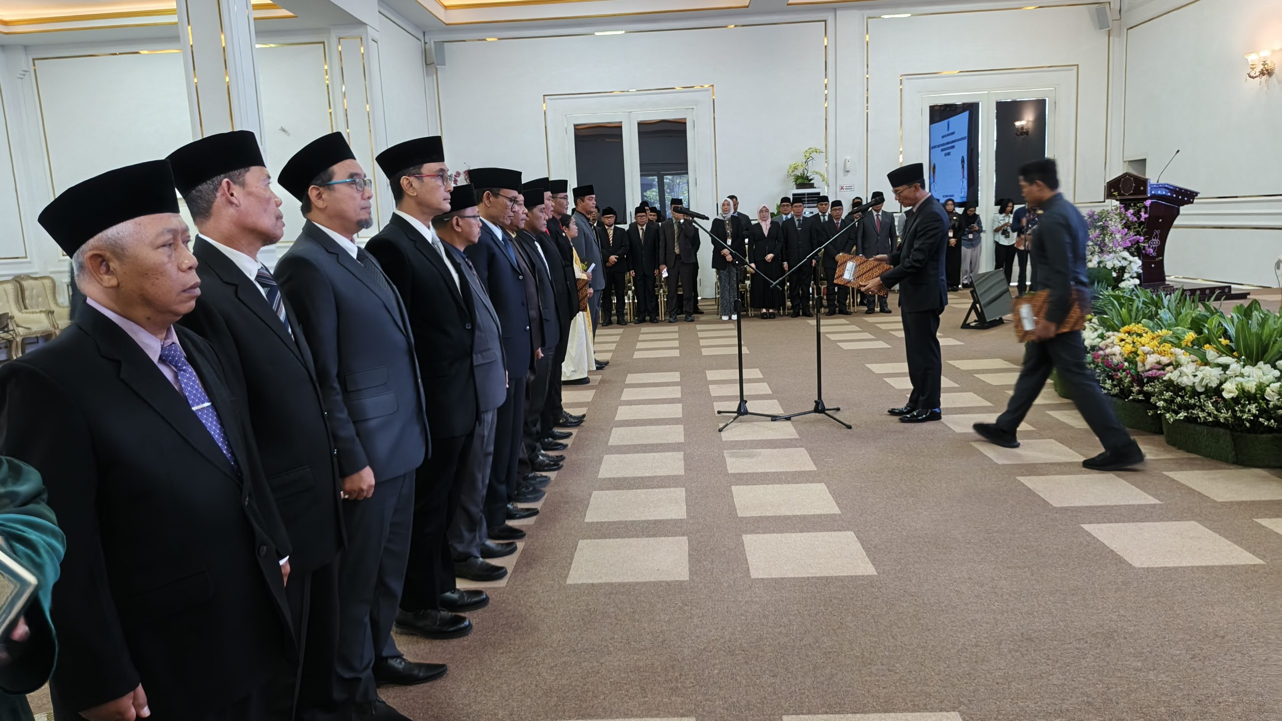 Akhirnya Dilantik, Wali Kota Mataram Resmi Kukuhkan Pejabat Eselon II Hasil Pansel