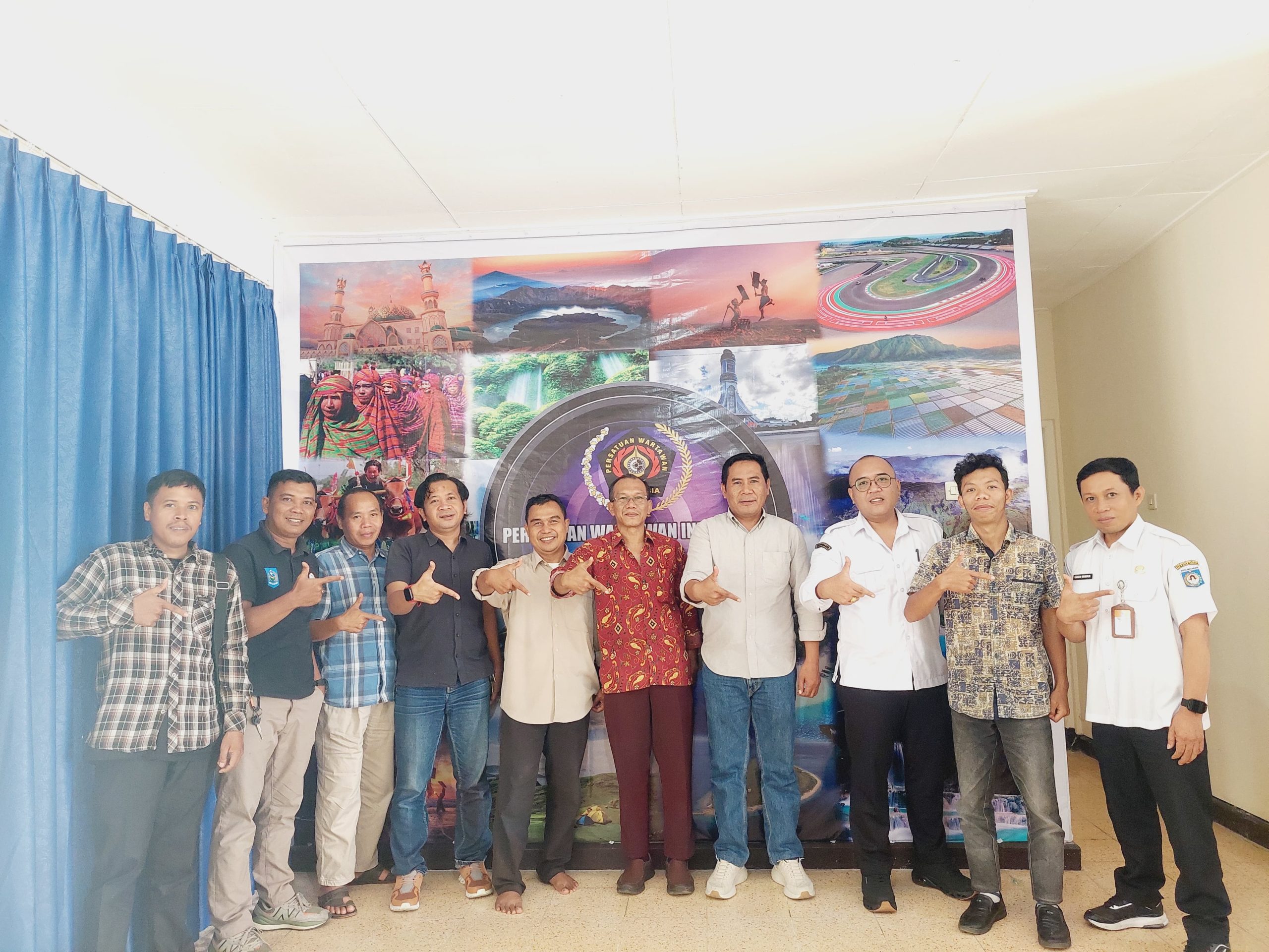 Wujudkan Tri Dharma Perguruan Tinggi, FISIPol Universitas 45 Mataram Perkuat Sinergi dengan PWI NTB