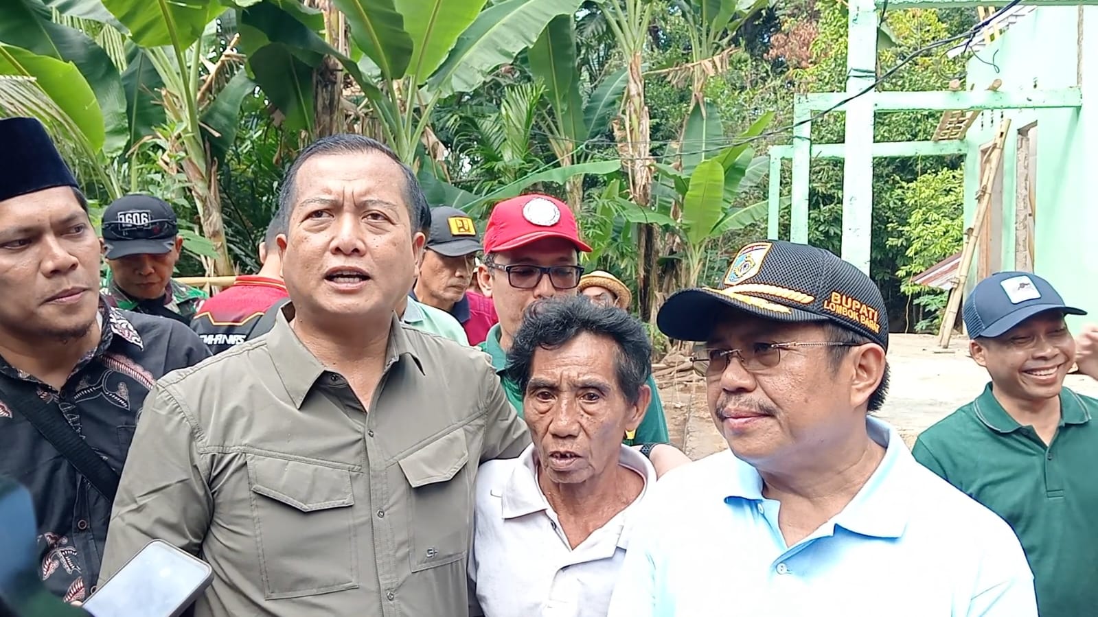 Gubernur NTB Kunjungi Warga Desa Berdaya di Desa Mekarsari Lobar, Kondisi Jalan Jadi Perhatian
