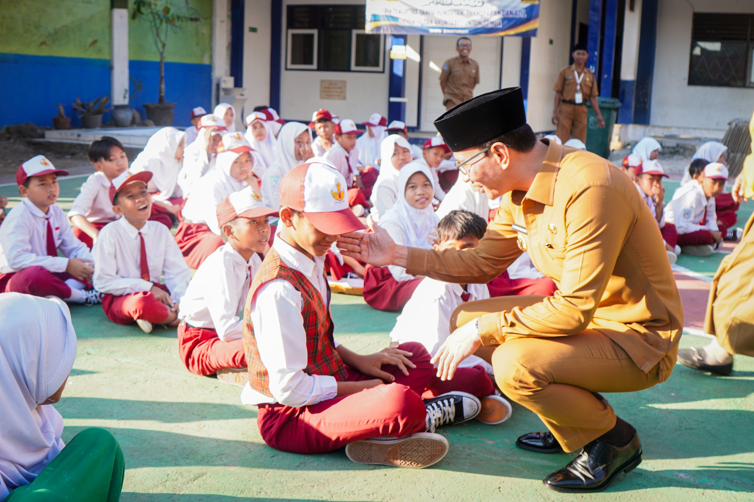 Mohan Roliskana: Ayah Antar Anak Bangun Percaya Diri, Sekolah Wajib Bebas Bullying